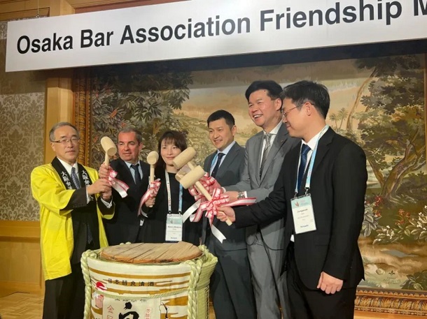 潤一所金冰一主任弁護士が上海弁護士代表団を率いて日本東京で開催された第32回環太平洋弁護士協会に参加.jpg